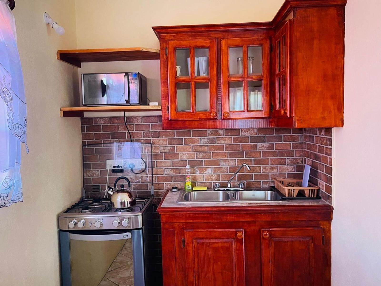 Castle Berry Apartments Кингстаун Экстерьер фото